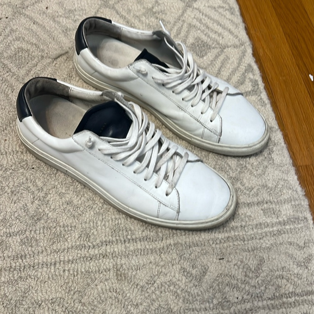 Oliver Cabell Low 1 in white size 42 lightly worn and in really good condition.